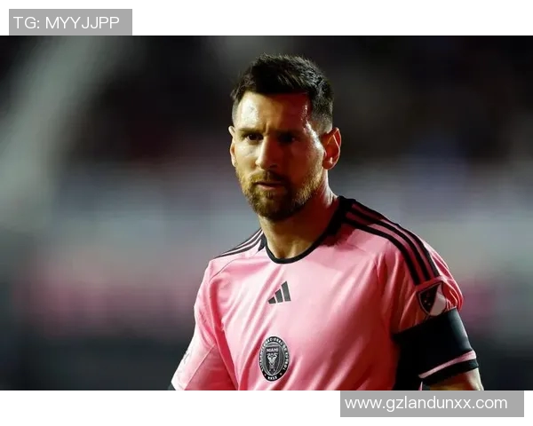 全球著名足球明星的生平与成就详解