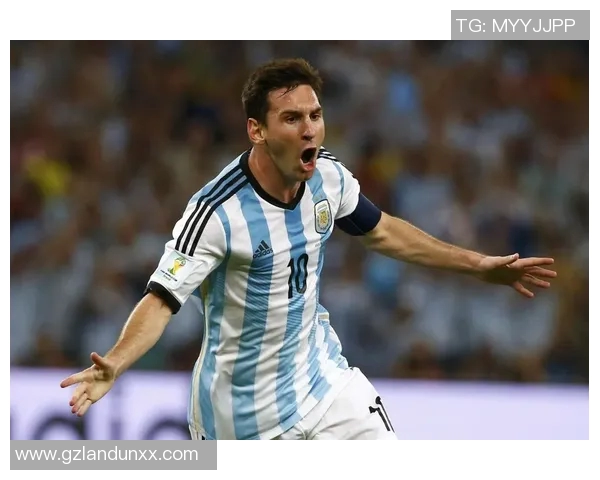 全球足球明星排行榜盘点2023年最具影响力球员及其精彩瞬间回顾